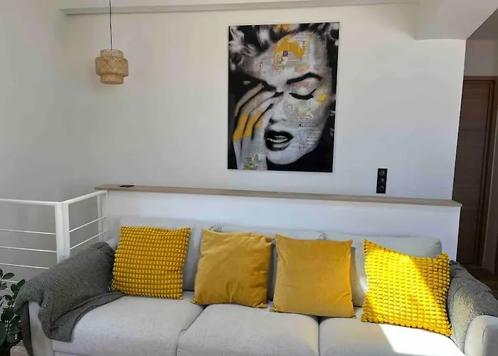 Strelizia - New Old For 4 Ac * Antibes